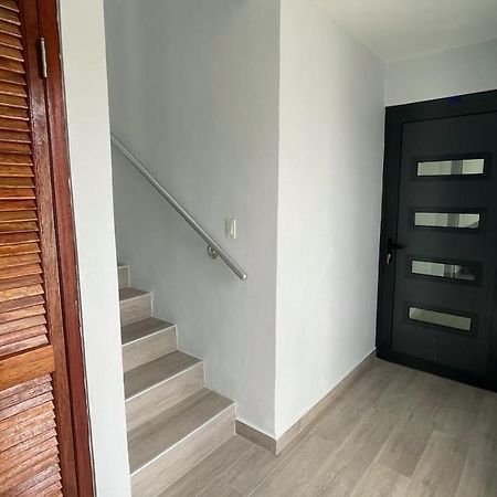 Whitehouse Boulevard, Close To Mambo Beach And City Centre Apartment Willemstad Exterior photo