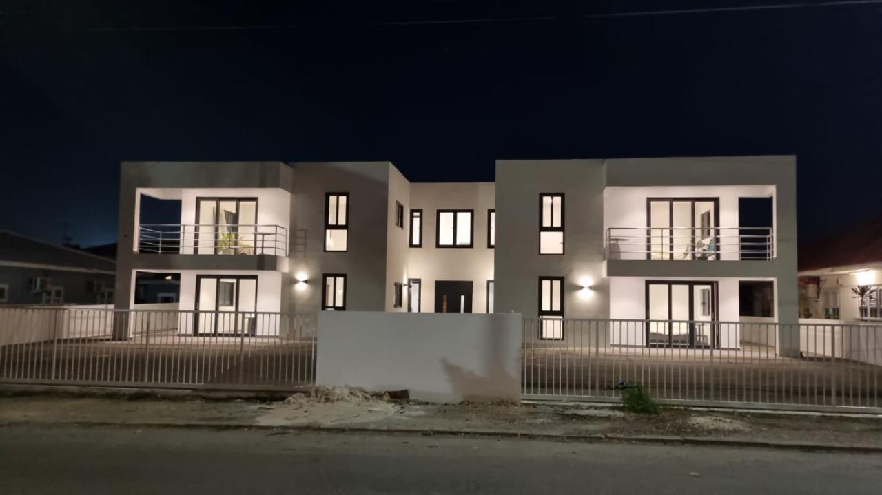 Whitehouse Boulevard, Close To Mambo Beach And City Centre Apartment Willemstad Exterior photo
